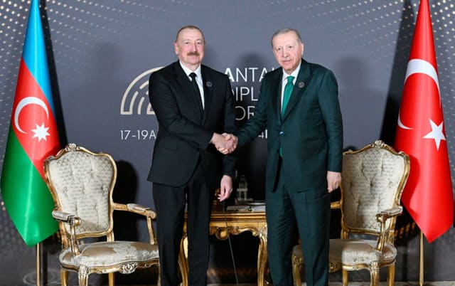 Antalyada İlham Əliyev və Ərdoğan arasında görüş keçirilib - YENİLƏNİB