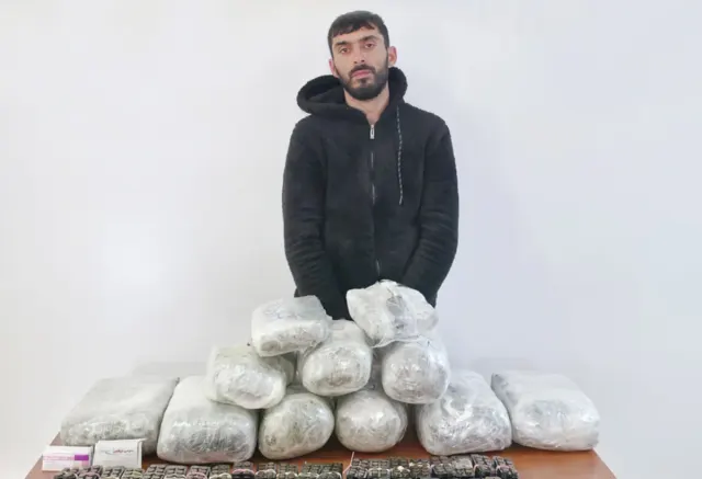 Narkotik vasitələrin Azərbaycana keçirilməsinin qarşısı alınıb