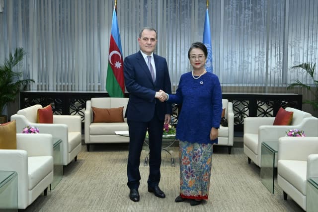 Ceyhun Bayramov BMT rəsmisi ilə Azərbaycanın beynəlxalq rolunu müzakirə edib