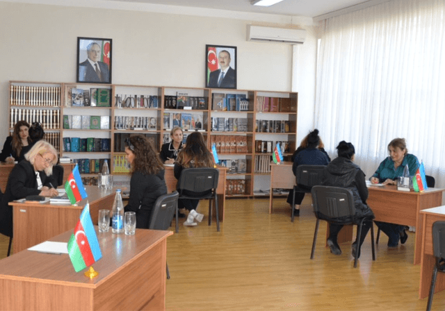 Vəkillər qadın və yeniyetmə məhkumlara hüquqi yardım göstəriblər