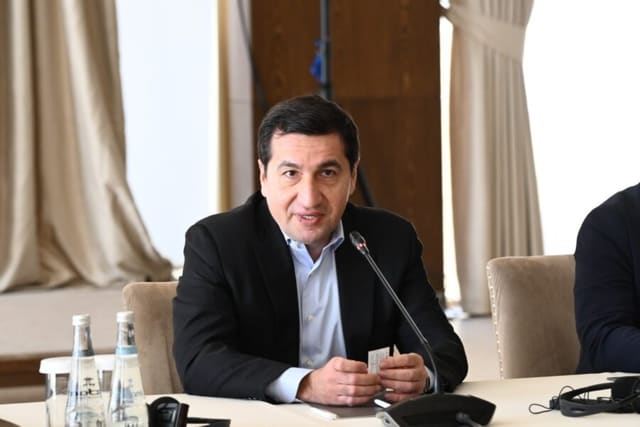 Hikmət Hacıyev Yunanıstanda Armen Qriqoryanla panel müzakirədə iştirak edəcək