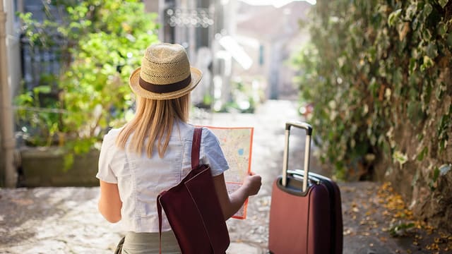 Azərbaycana turist axını 5 %-ə yaxın azalıb