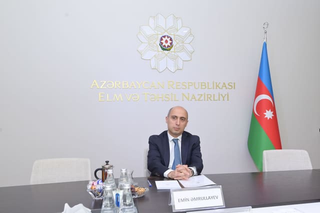Elm və təhsil naziri “Yüksəliş” müsabiqəsinin qalibləri ilə görüşüb