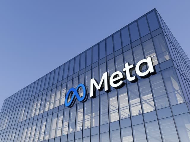 “Meta” şirkəti 8 min nəfərə yaxın işçisini ixtisar edəcək