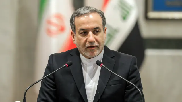 Abbas Əraqçi Pakistanın Baş naziri ilə görüşüb