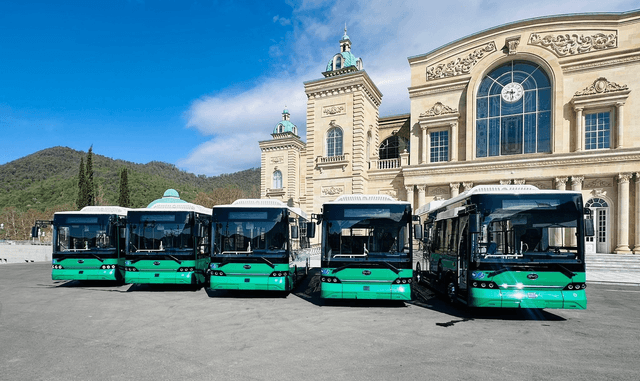 Azərbaycan Ukraynaya 5 sərnişin avtobusu hədiyyə edib