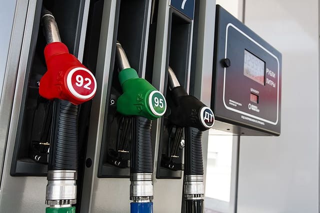 Azərbaycanda A-92 benzini və dizel yanacağı üçün yuxarı hədd müəyyən edilib