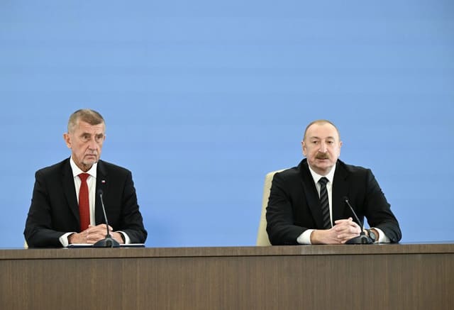 Prezident: Biz Azərbaycanda böyük potensialı olan bərpaolunan enerji sahəsini fəal şəkildə inkişaf etdiririk
