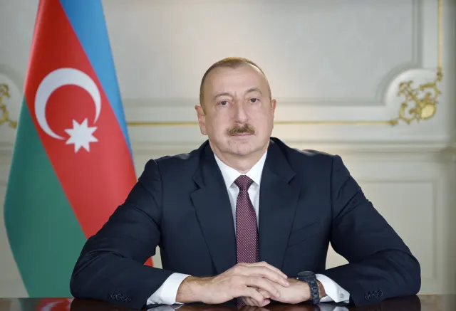 Prezident bir qrup sahibkarı təltif edib - SİYAHI