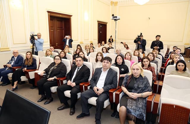 AMEA əməkdaşları üçün müayinə aksiyaları və maarifləndirmə tədbirləri təşkil olunub 
