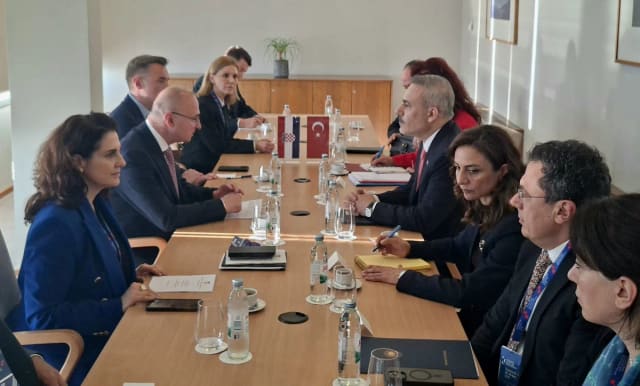 Hakan Fidan xorvatiyalı həmkarı ilə görüşüb