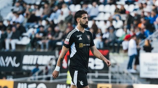 "Qarabağ" Portuqaliya klubunun müdafiəçisi ilə maraqlanır 