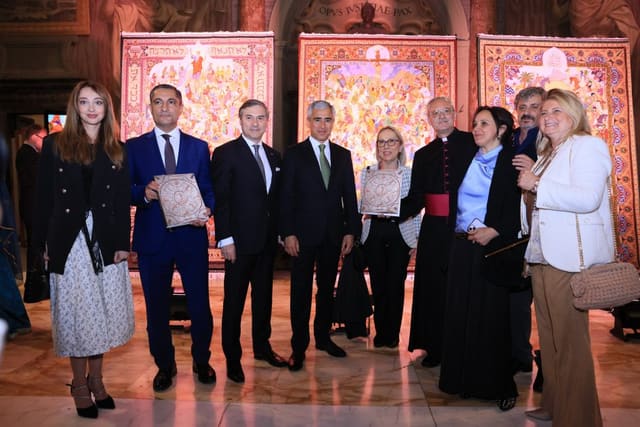 Vatikanda Heydər Əliyev Fondu ilə birgə layihələrin təqdimatına həsr olunan tədbir keçirilib