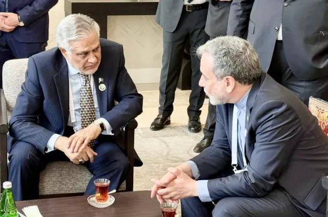 Pakistan və İran XİN-ləri Yaxın Şərqdə sülhün təmin edilməsi səylərini müzakirə ediblər