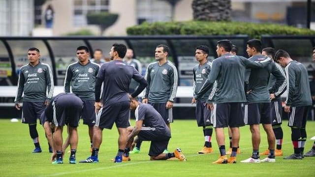 Meksika millisində sərt qərar: Toplanışa qatılmayan futbolçular DÇ-2026-dan kənarda qalacaq
