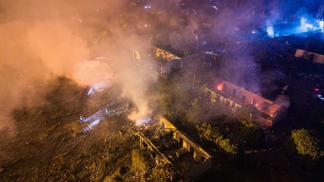 Çində pirotexnika zavodunda baş verən partlayış nəticəsində ölənlərin sayı 37-yə çatıb
