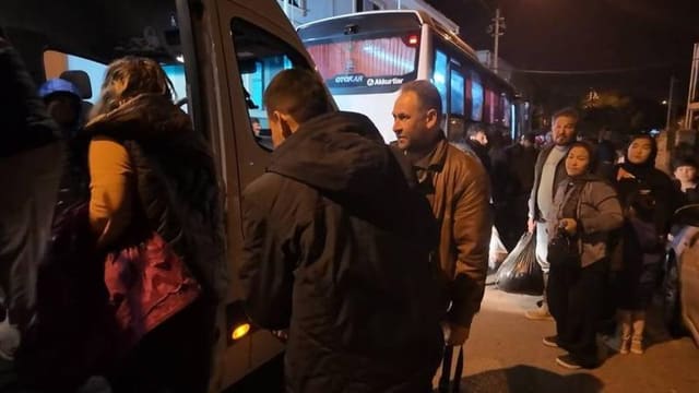 İzmir sahillərində 43 qanunsuz miqrant xilas edilib
