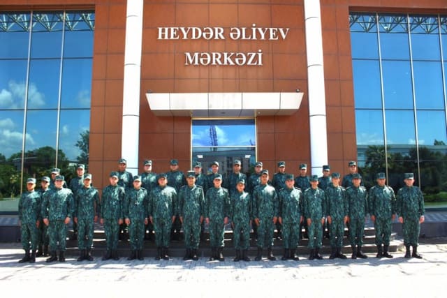 Ulu Öndərin anadan olmasının 103-cü ildönümü münasibətilə silsilə tədbirlər təşkil edilib
