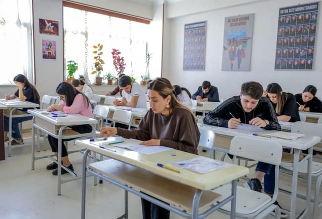 Magistraturaya qəbul imtahanı keçirilib