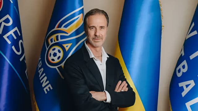 Ukrayna millisi italiyalı mütəxəssisə tapşırıldı 