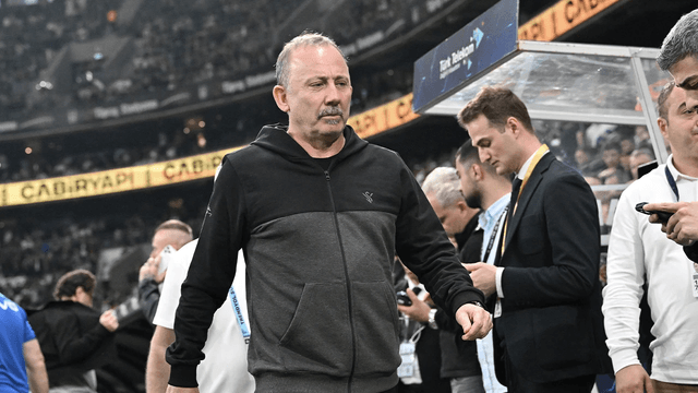 "Beşiktaş" Sərgən Yalçınla yollarını ayırdı 