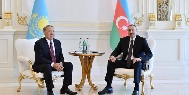 Nursultan Nazarbayev İlham Əliyevi təbrik edib