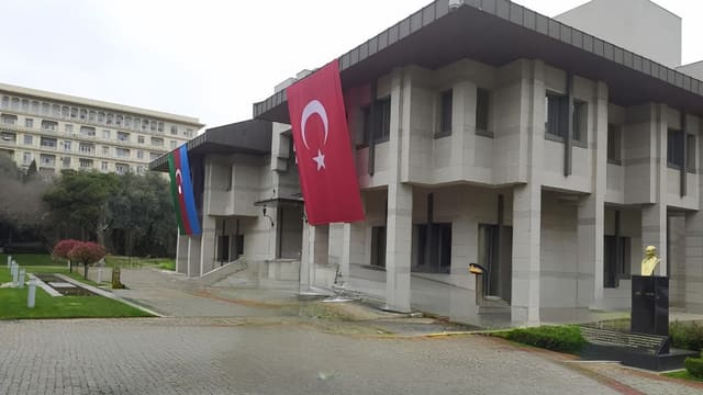 Türkiyə səfirliyi Azərbaycanı Müstəqillik Günü münasibətilə təbrik edib