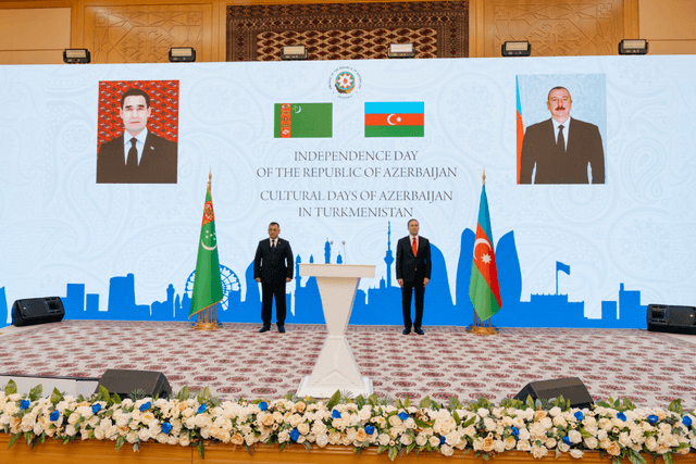 Türkmənistanda Müstəqillik Günü və Azərbaycanın Mədəniyyət Günləri qeyd olunub