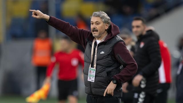 "Eyüpspor" baş məşqçi Atila Gerinlə yollarını ayırıb