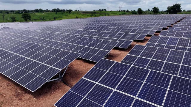 Hacıqabulda günəş elektrik stansiyasının tikintisi üçün 320 hektar torpaq ayrılıb
