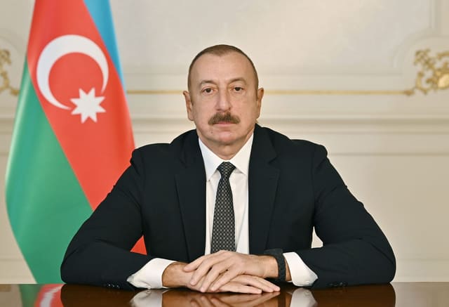  İlham Əliyev Kral III Çarlzı təbrik edib