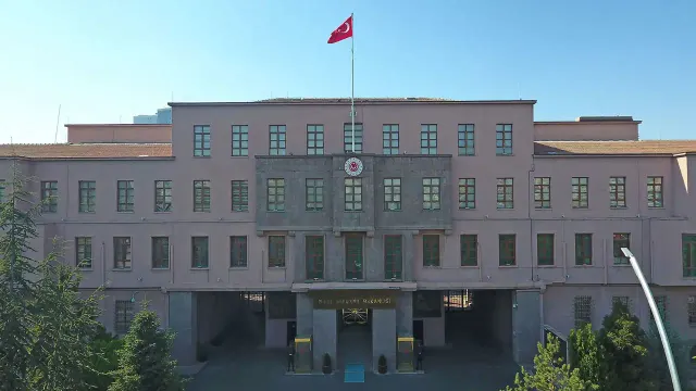 Türkiyə Milli Müdafiə Nazirliyi Azərbaycanı Qurtuluş Günü münasibətilə təbrik edib