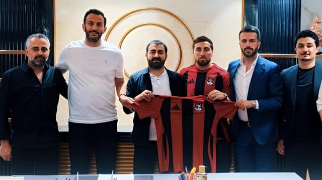 Azərbaycan millisinin üzvü Türkiyə klubuna keçdi