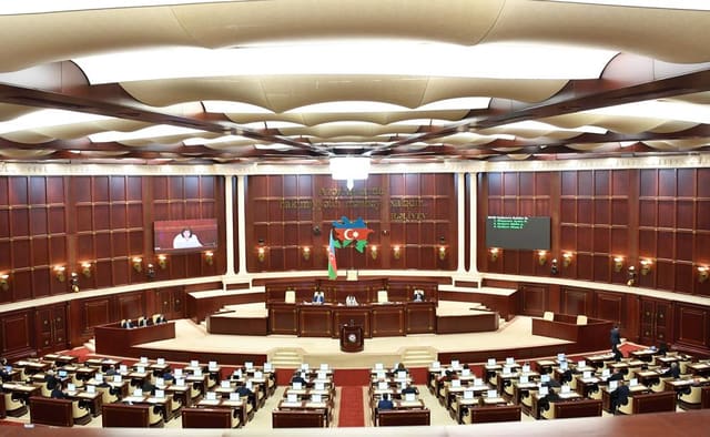 MM Azərbaycanla Ekvador arasında viza tələbinin ləğvini ratifikasiya edib