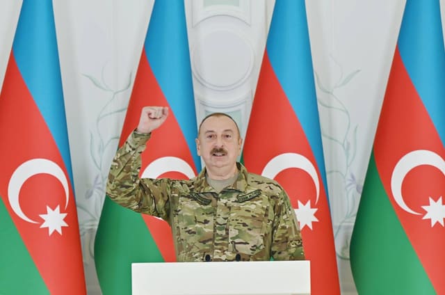 Prezidentin sosial media hesablarında Azərbaycan Ordusu ilə bağlı videoçarx paylaşılıb