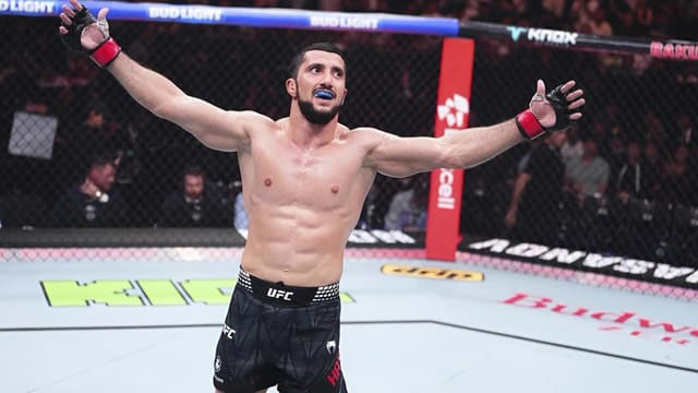 Fərman Həsənov UFC-də ilk qələbəsini qazandı