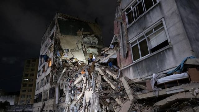 Venesuelada zəlzələdə ölənlərin sayı artıb