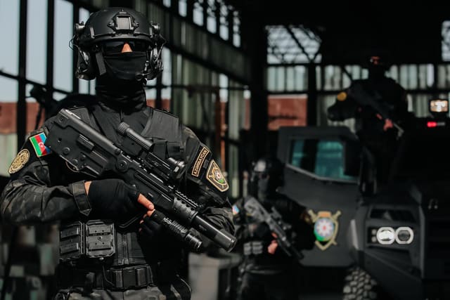 Azərbaycanda Polis Günüdür