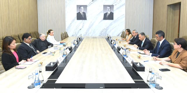 BMT və Azərbaycan arasında yol hərəkəti təhlükəsizliyinin gücləndirilməsi müzakirə edilib