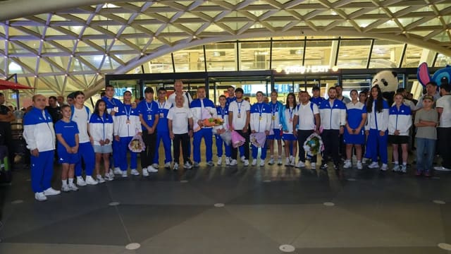 Avropa çempionatında 10 medal qazanan Azərbaycan cüdoçuları Vətənə qayıdıb