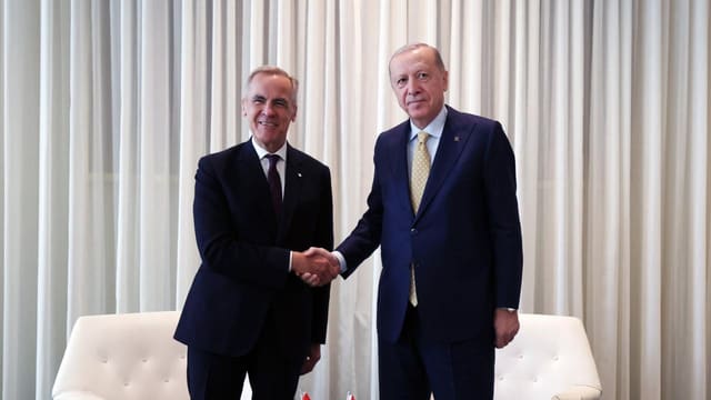 Türkiyə və Kanada liderləri ikitərəfli münasibətləri və regional məsələləri müzakirə ediblər