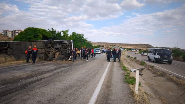 Türkiyədə sərnişin avtobusu aşıb, 41 nəfər xəsarət alıb