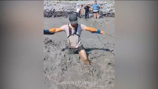 Zaqatalada selə görə çayda köməksiz qalan 5 nəfər xilas edilib