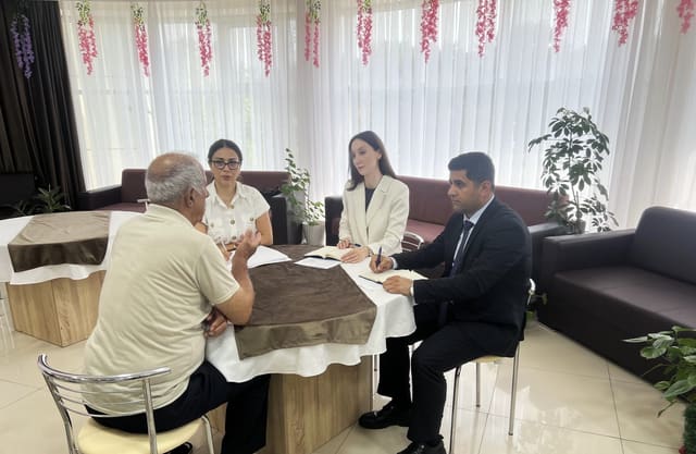 Ombudsmanın nümayəndələri Ahıl şəxslər üçün sosial xidmət müəssisəsində monitorinq aparıb