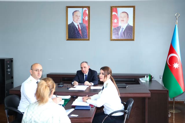 Baş prokuror Samux rayonunda vətəndaşları qəbul edib