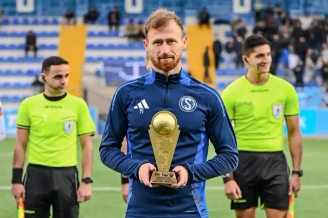 "Karvan-Yevlax"Ruslan Voronsovu heyətinə qatıb