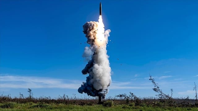 İordaniya İran tərəfindən buraxılan üç raketi ələ keçirib