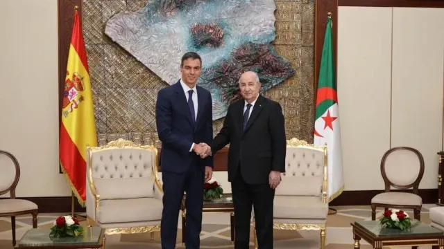 İspaniyanın Baş naziri Əlcəzairə səfər edib