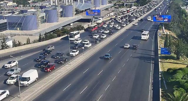 Bakıda hazırda sıxlıq müşahidə olunan yollar açıqlanıb