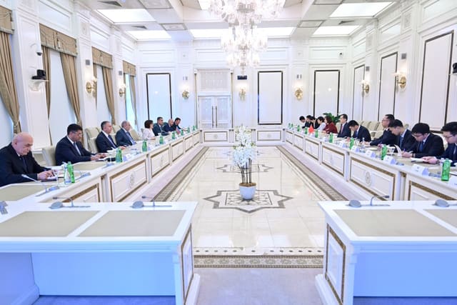 Sahibə Qafarova Çin Kommunist Partiyasının nümayəndə heyəti ilə görüşüb